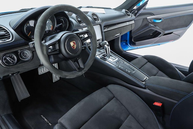 2023 Porsche 718 Cayman