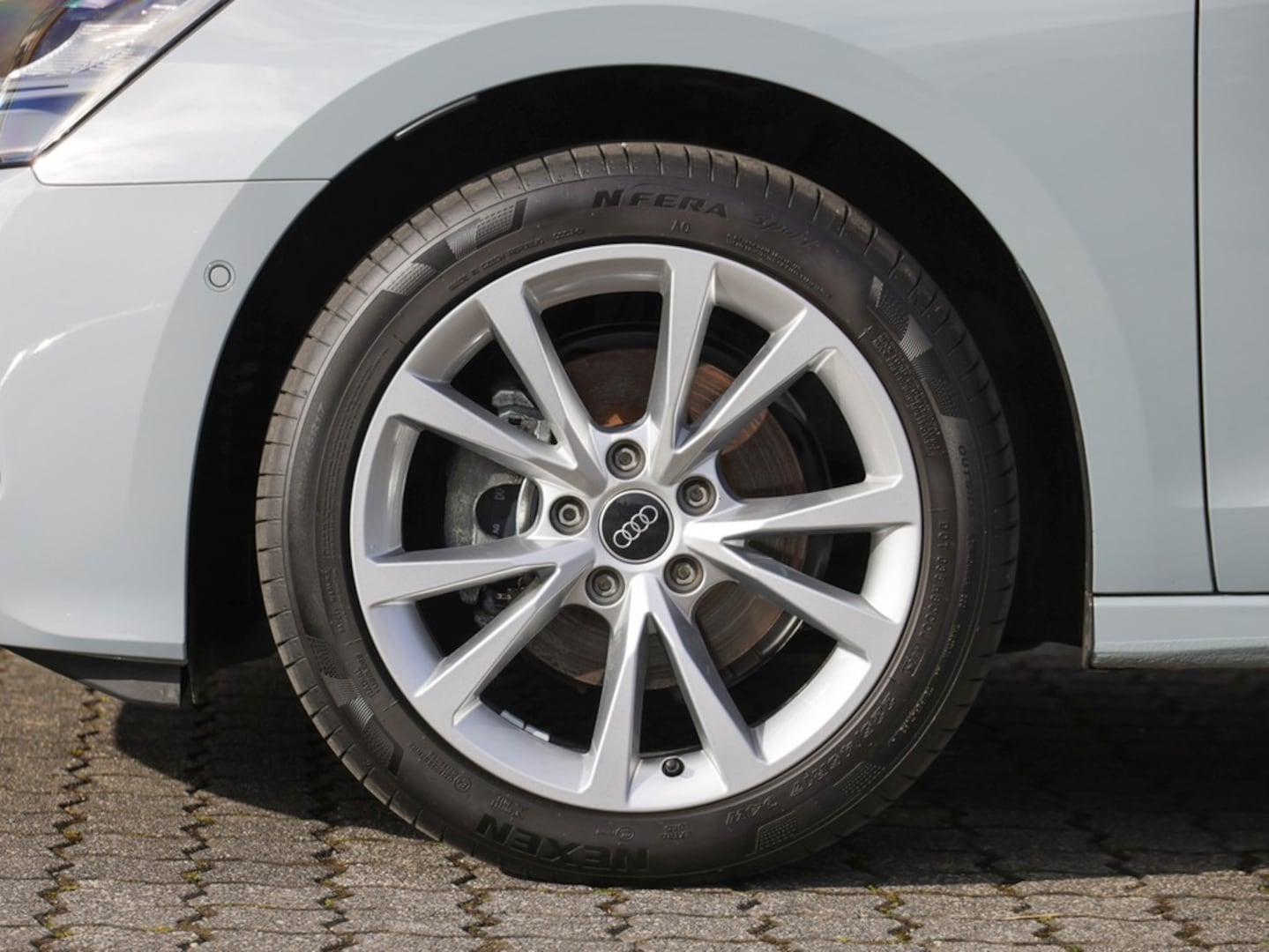 Bild über Audi A3 Sportback 35 TFSI Schaltgetriebe - für weitere Informationen kontaktieren Sie den Audi Partner