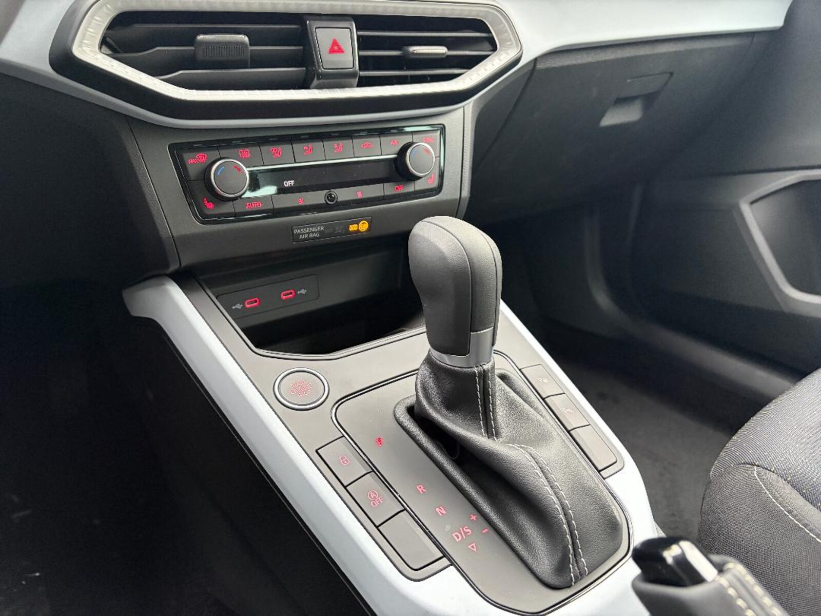SEAT Arona – Bild 12