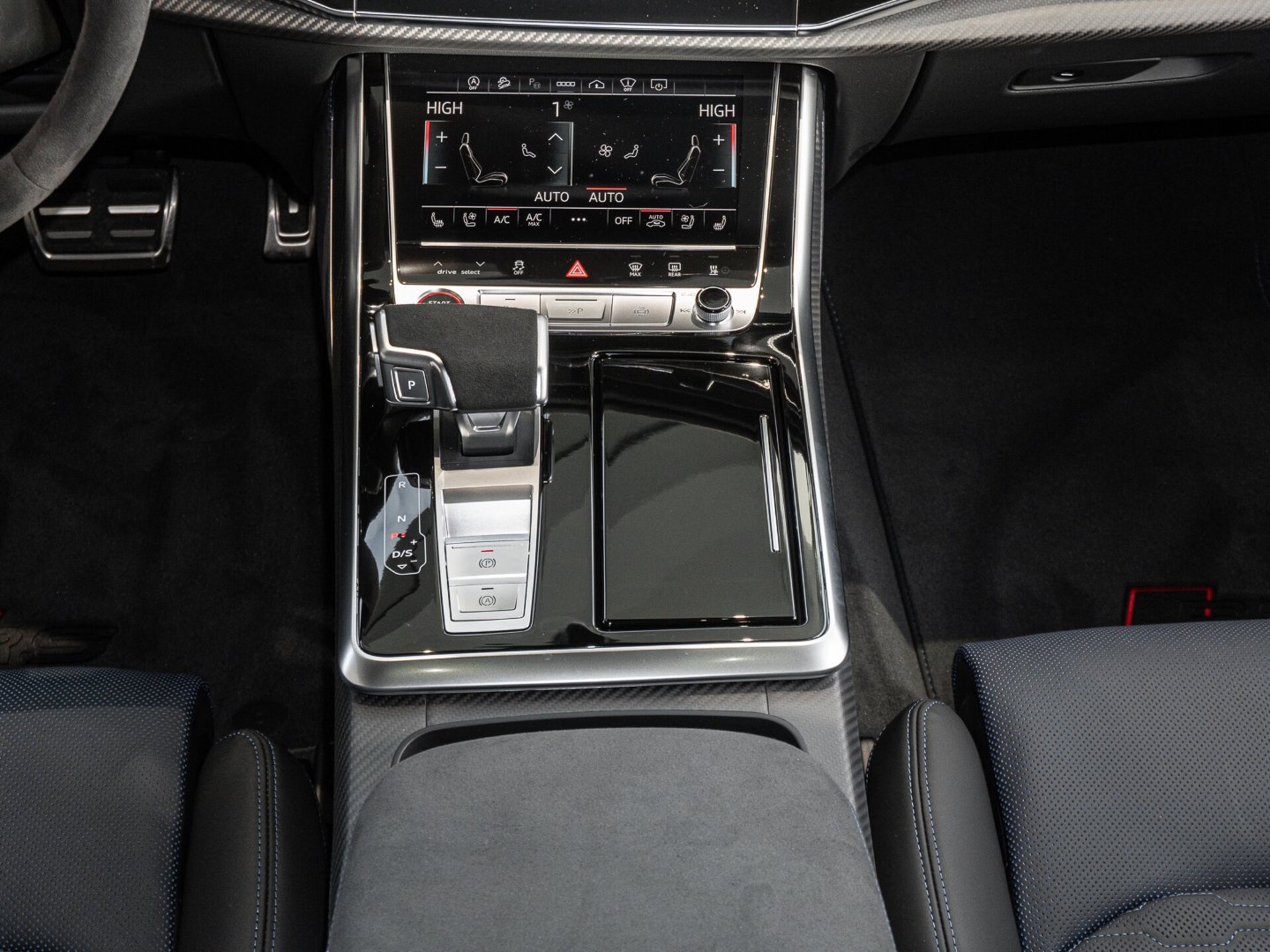 Audi RS Q8 SUV performance
