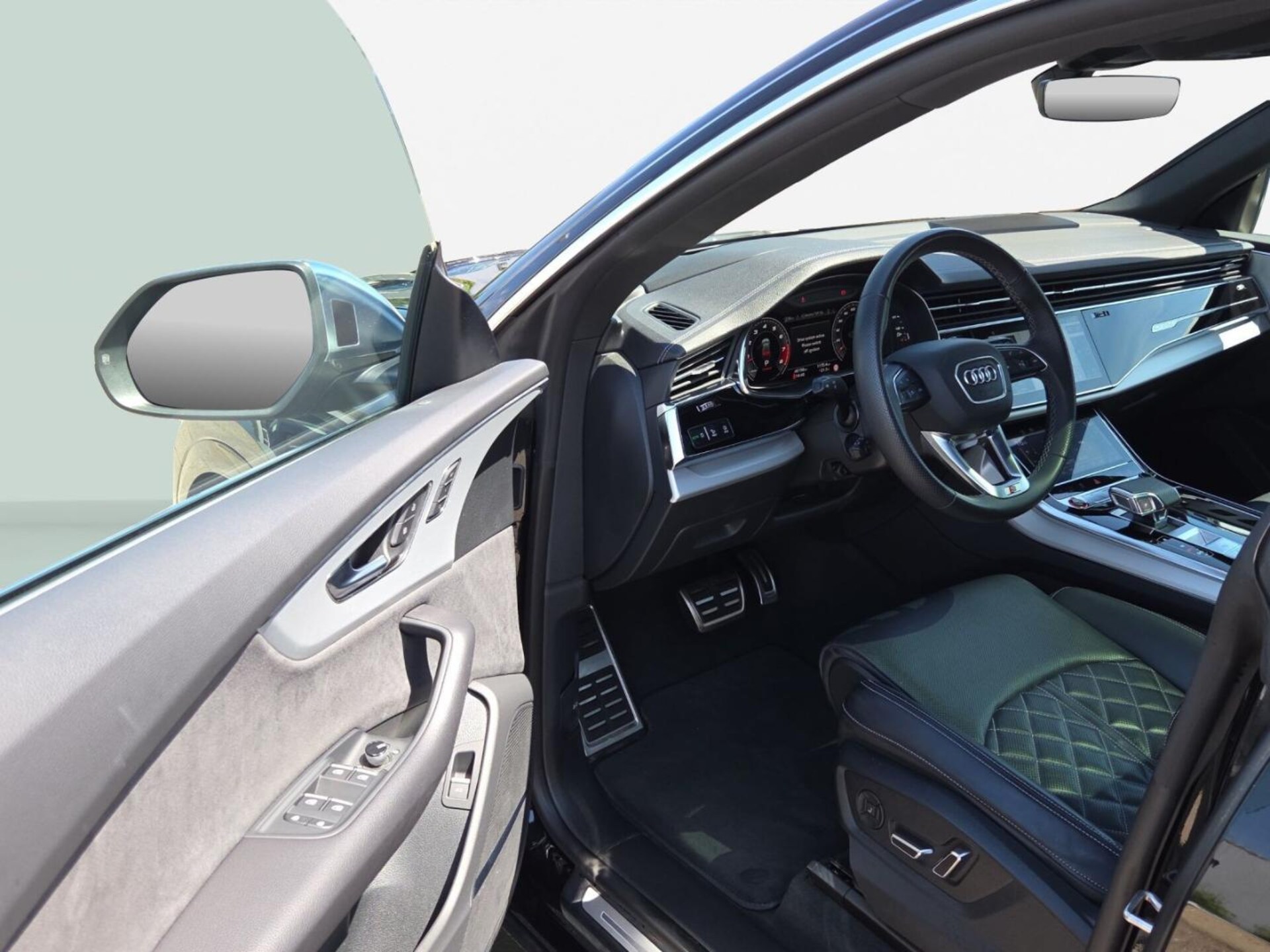 Audi SQ8 SUV