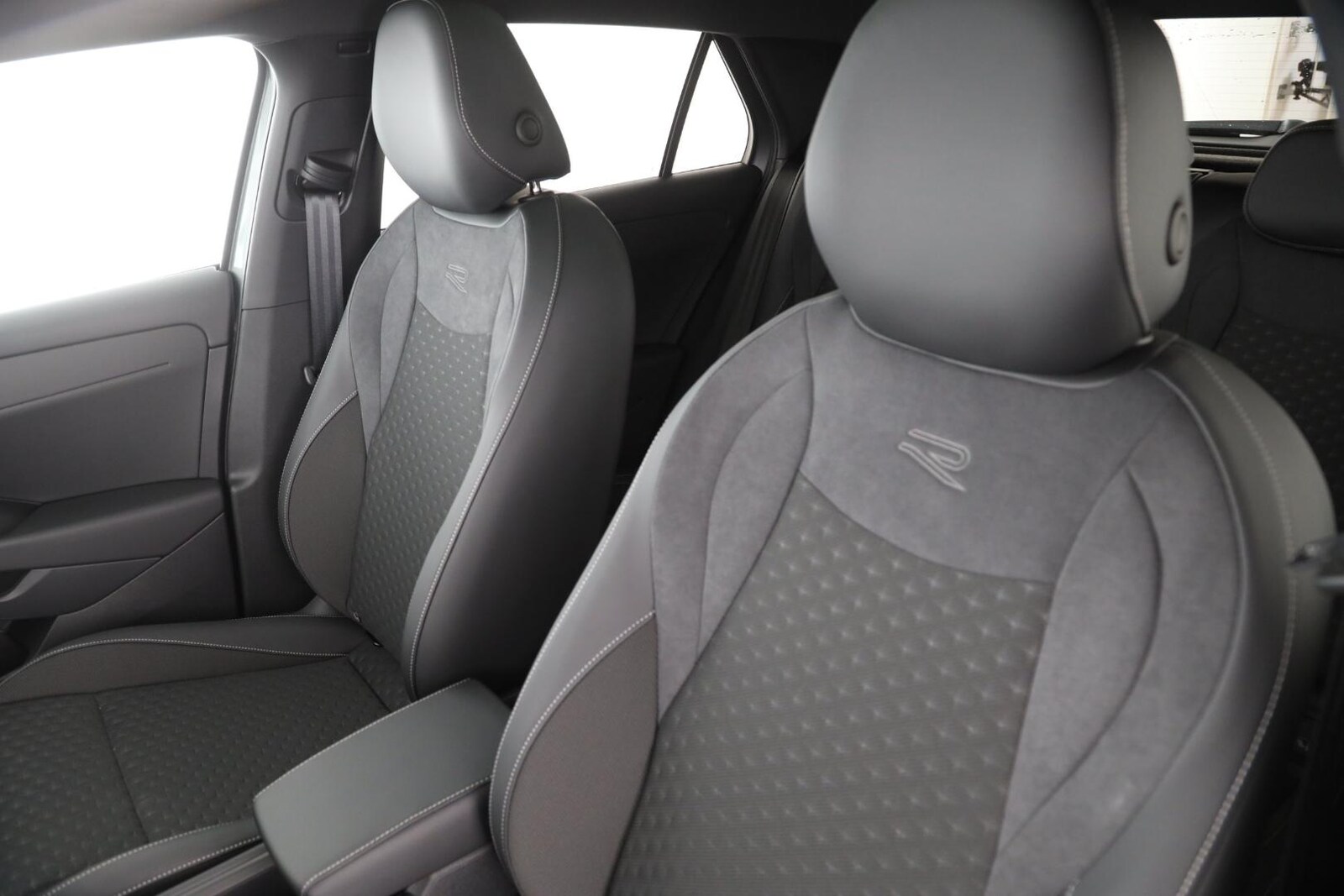 Volkswagen T-Roc – Bild 12