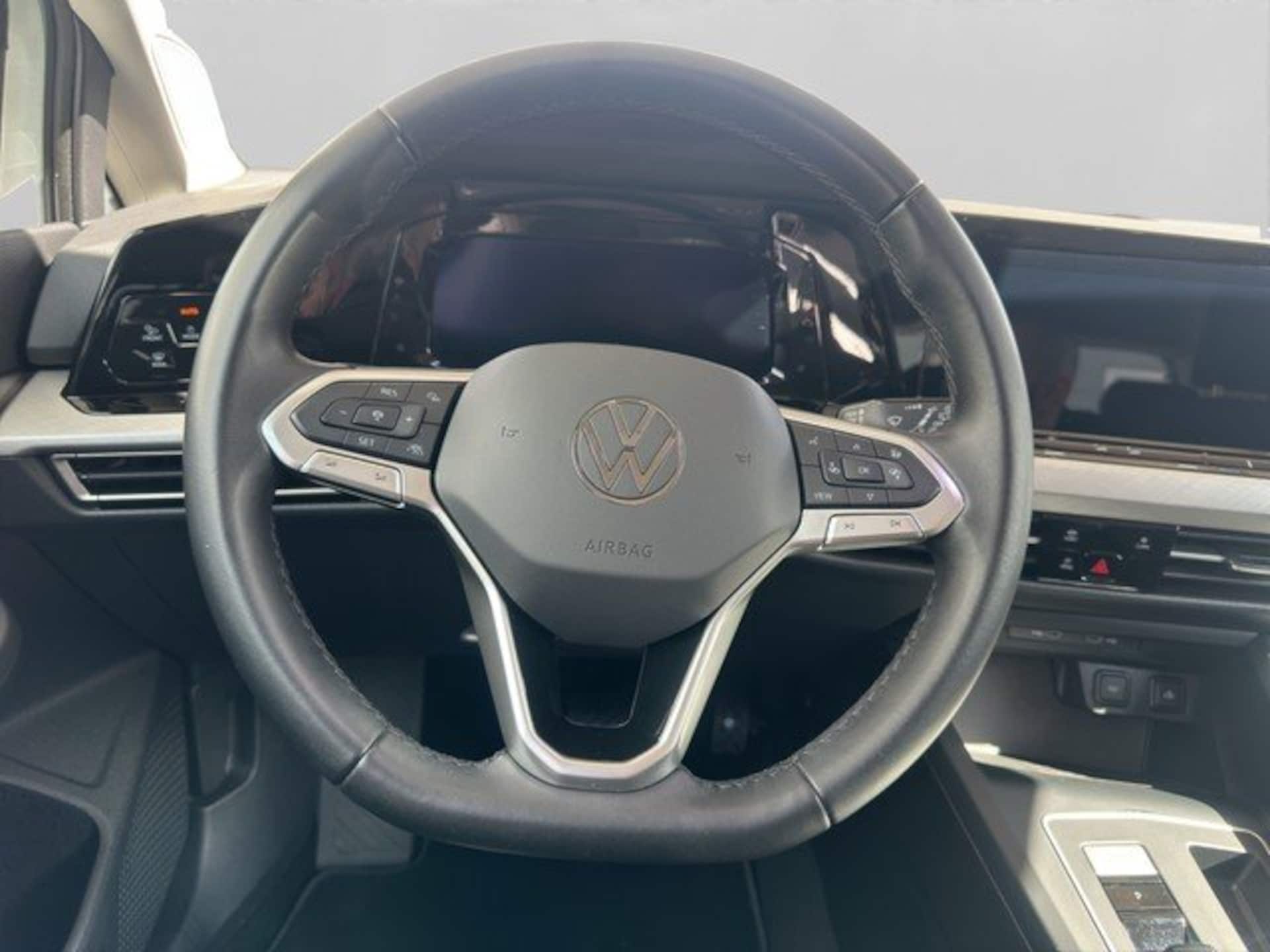 Volkswagen Golf Life
