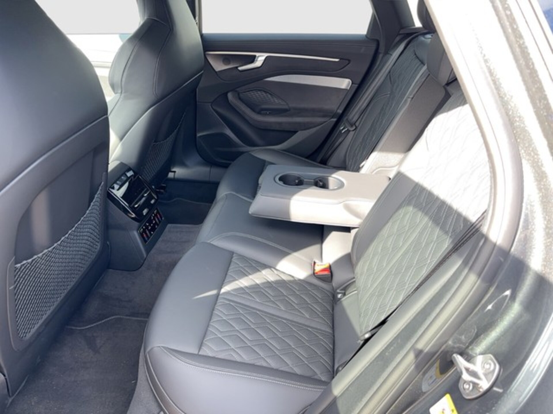 Audi A6 Avant e-hybrid
