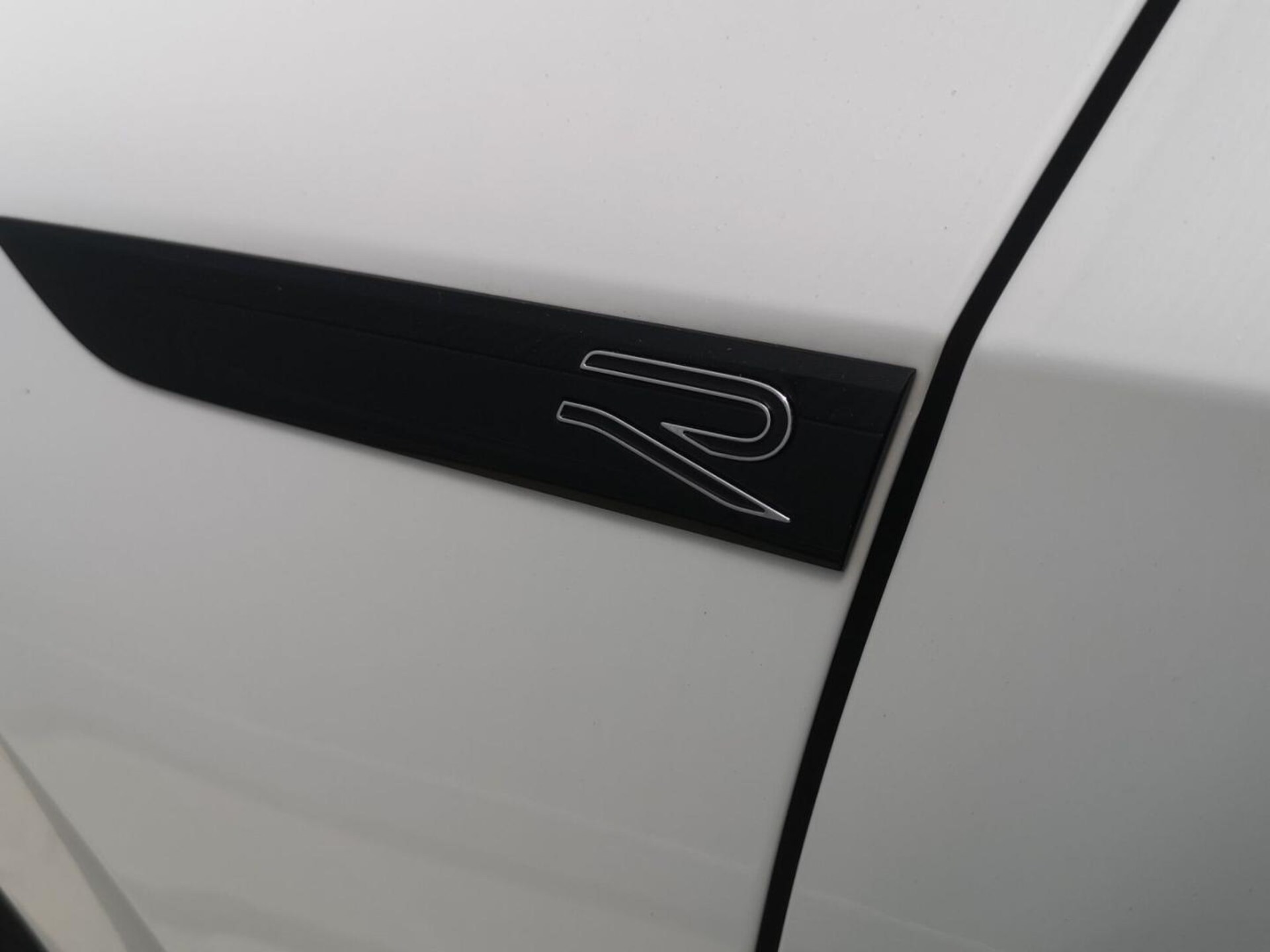 Volkswagen Golf R-Line