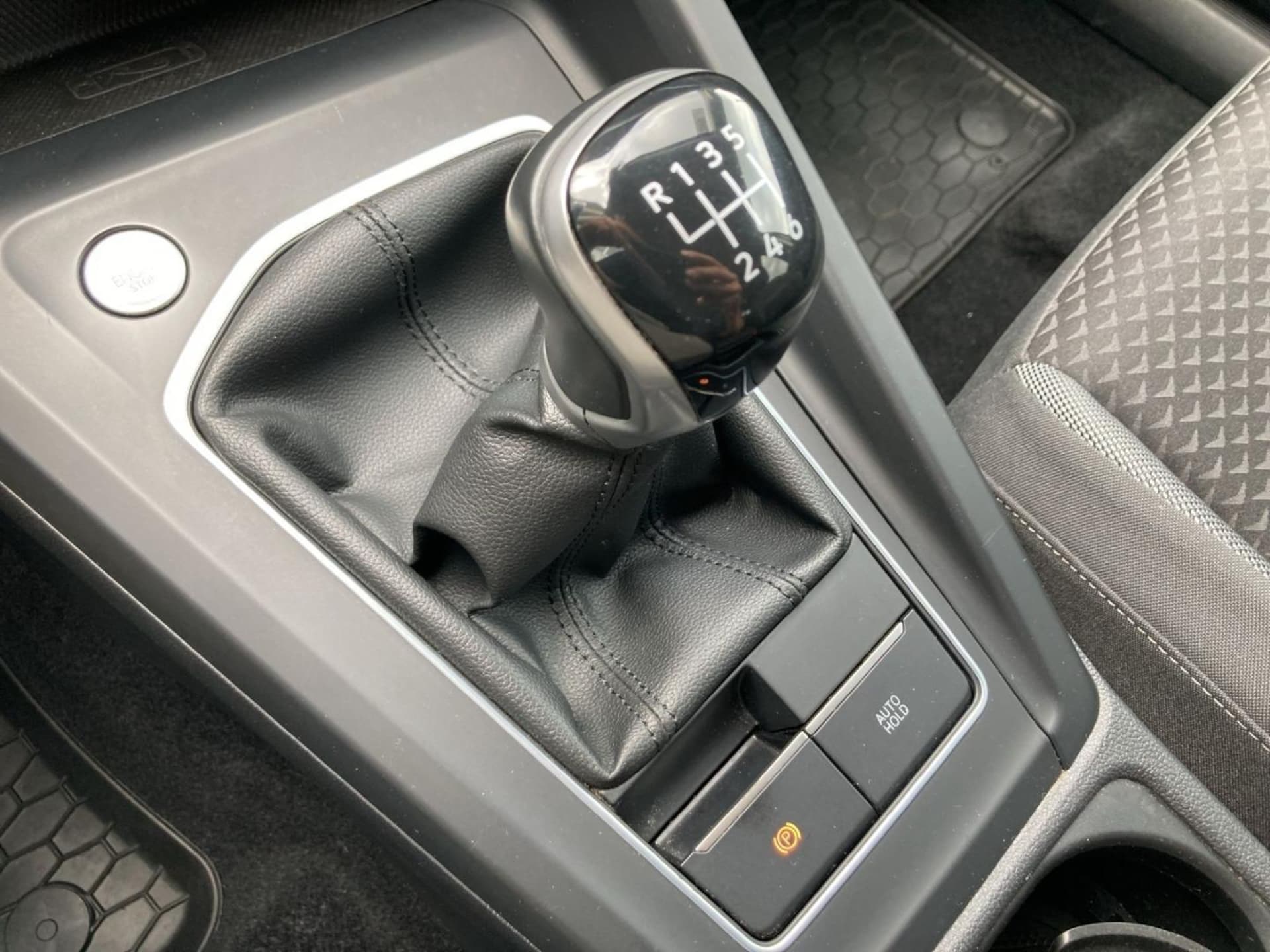 Volkswagen Golf Active