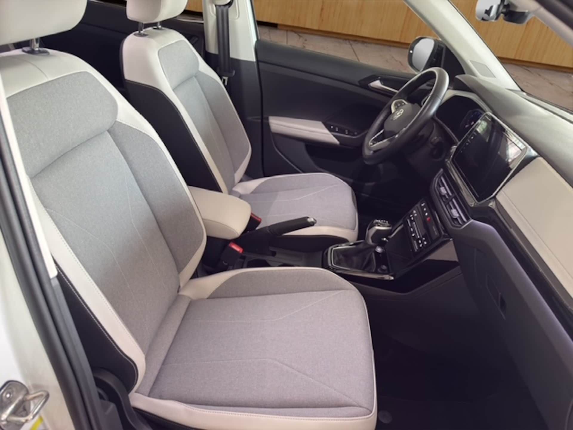 Volkswagen T-Cross Style