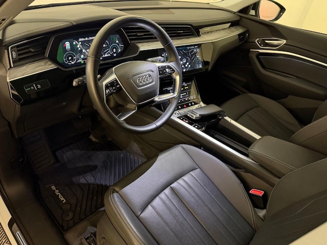 2024 Audi Q8 e-tron