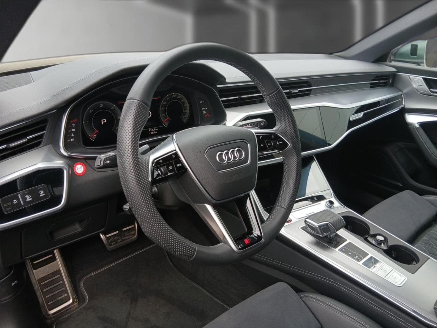 Bild über Audi S6 Avant TDI quattro tiptronic - für weitere Informationen kontaktieren Sie den Audi Partner