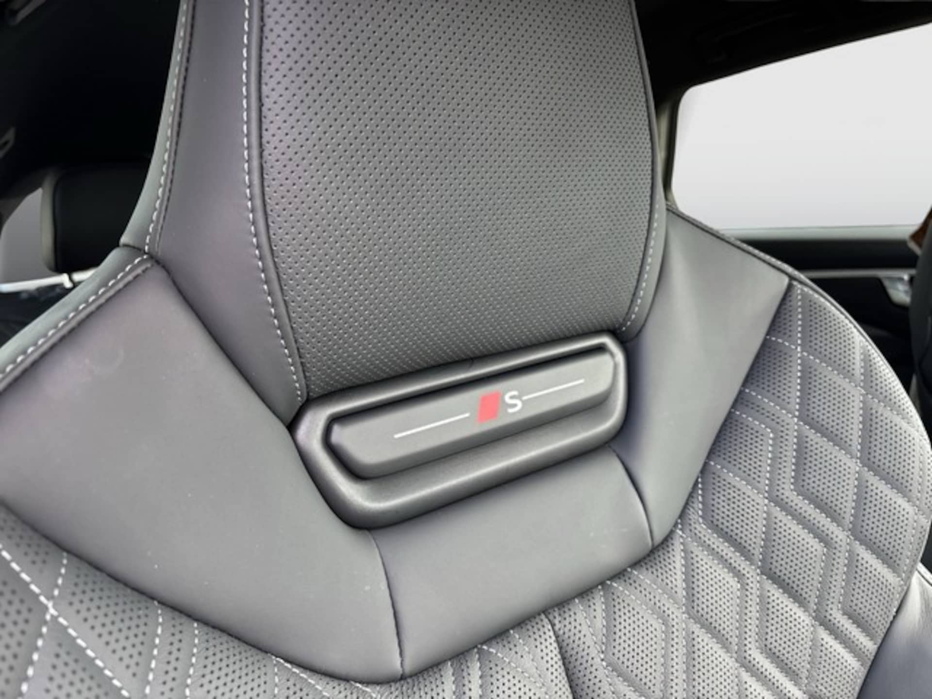 Audi A6 Avant e-hybrid