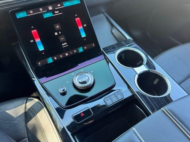 2025 Cadillac Escalade Sport - Photo 37