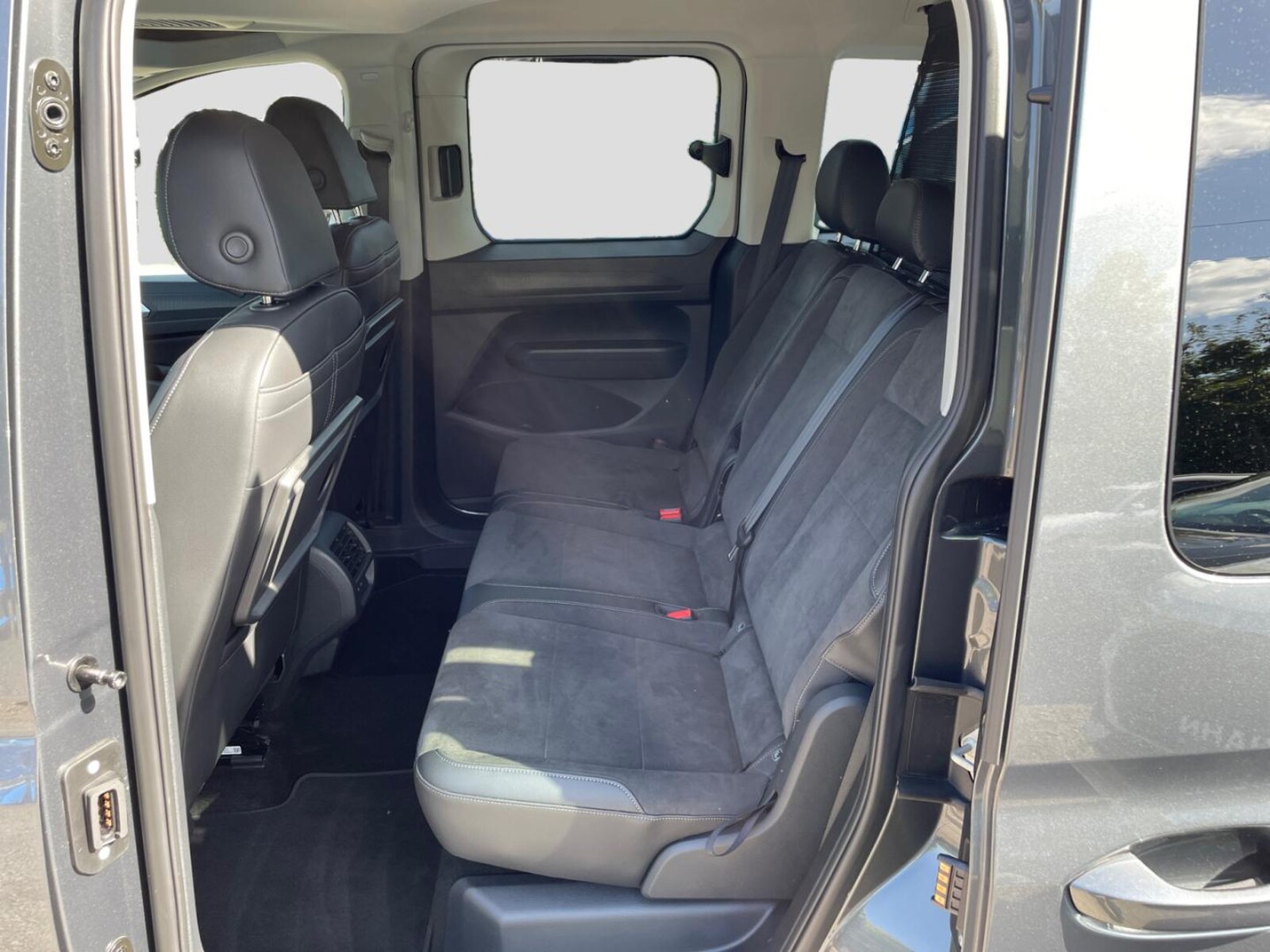 Volkswagen Caddy – Bild 9