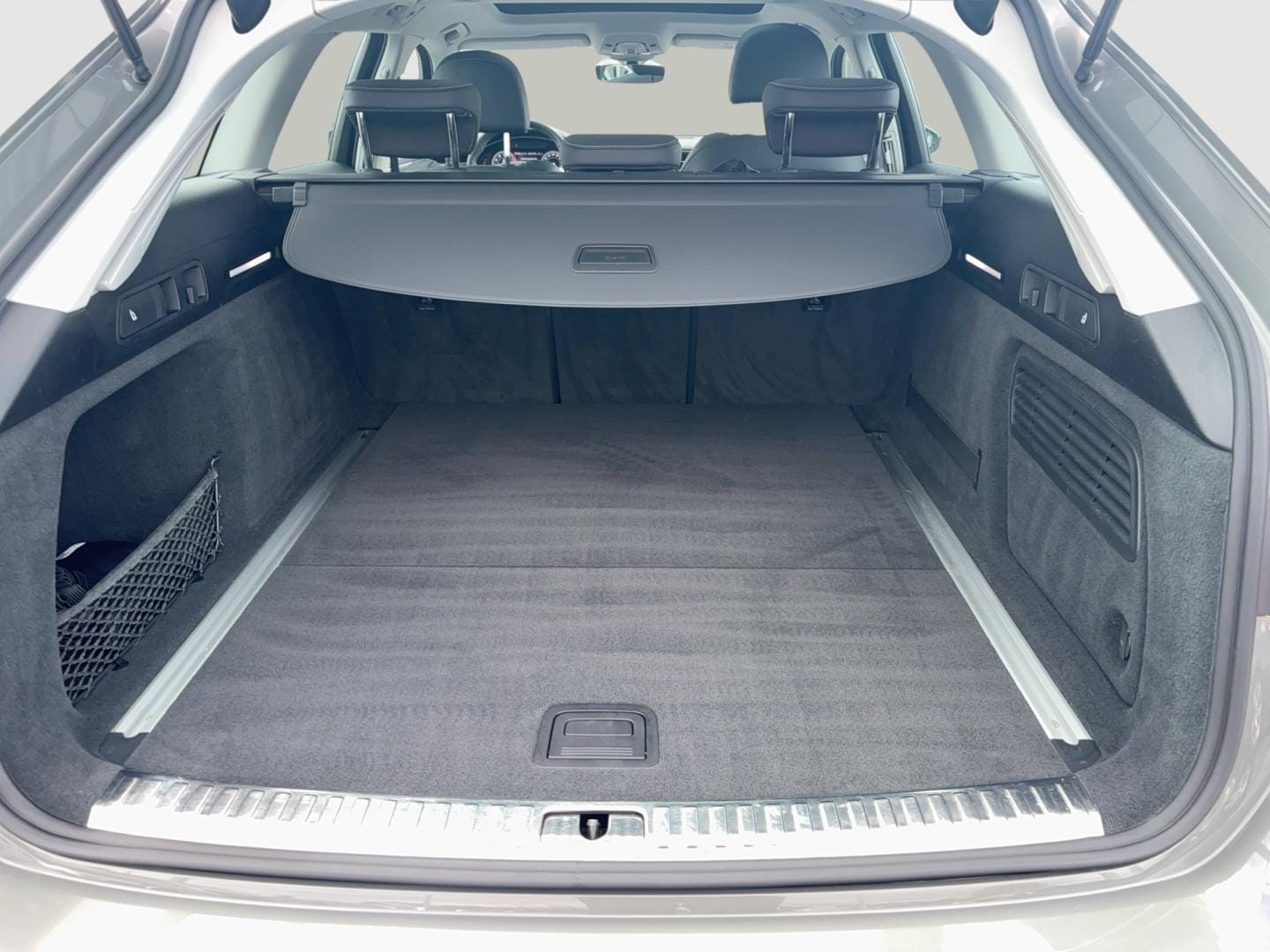 Bild über Audi A6 allroad quattro 55 TFSI quattro S tronic - für weitere Informationen kontaktieren Sie den Audi Partner