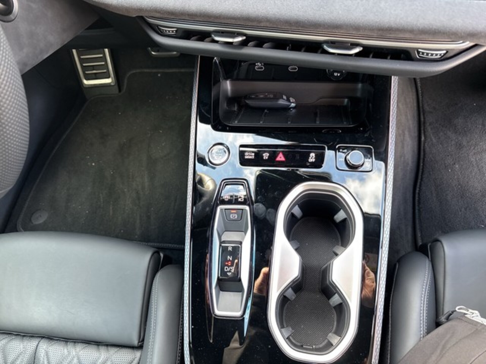 Audi A6 Avant e-hybrid