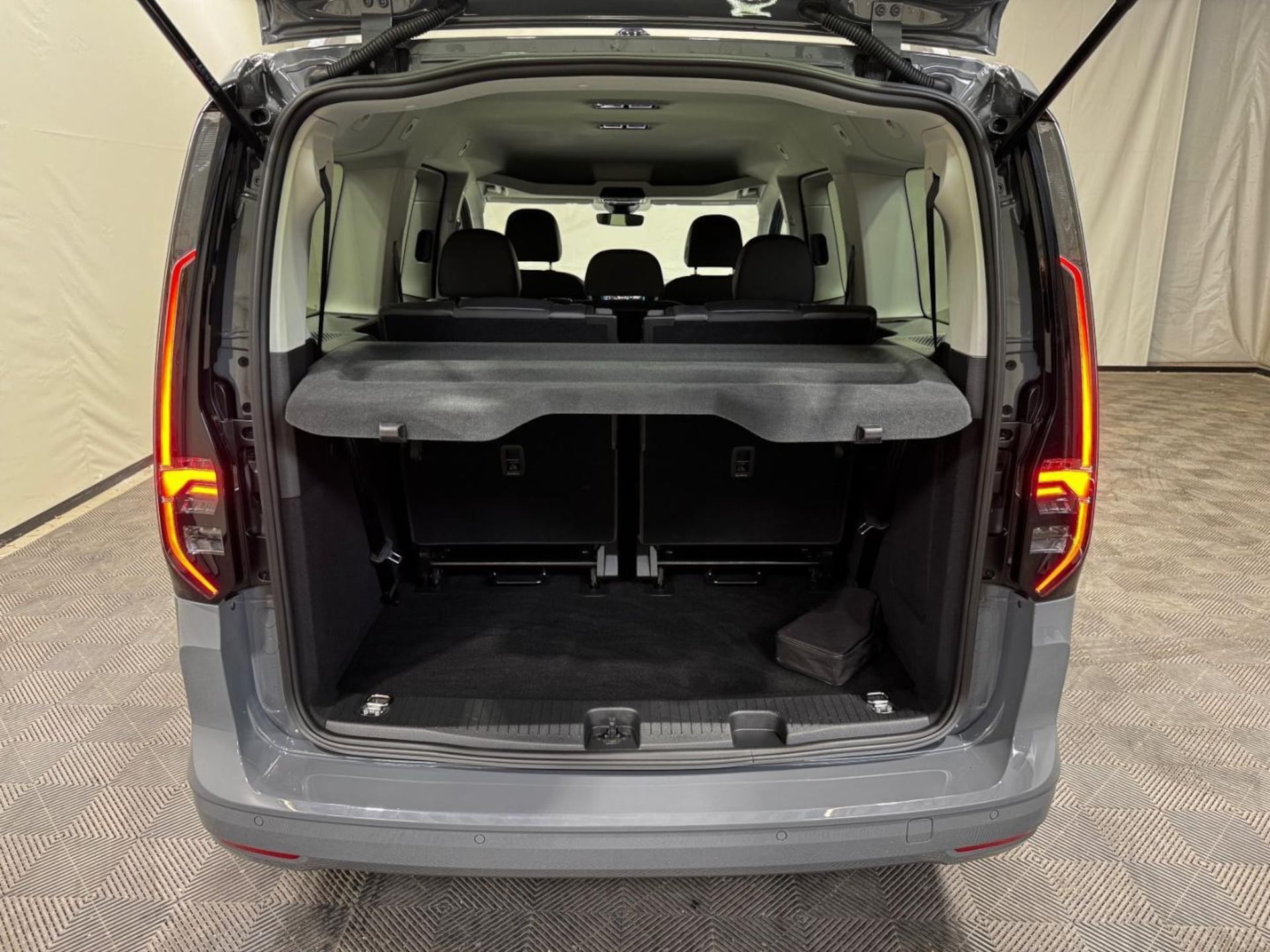 Volkswagen Caddy Maxi Style