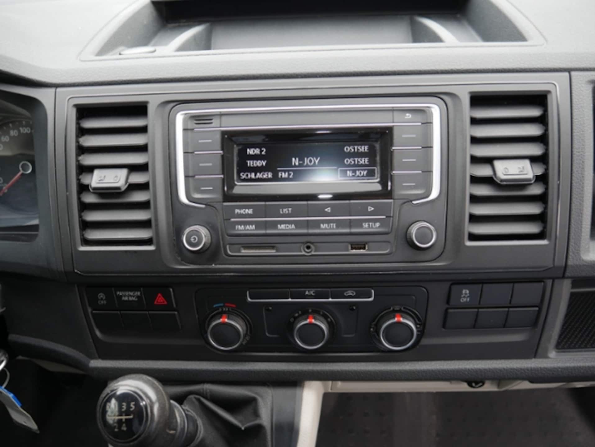 Volkswagen T6 Transporter Kasten kurzer Radstand