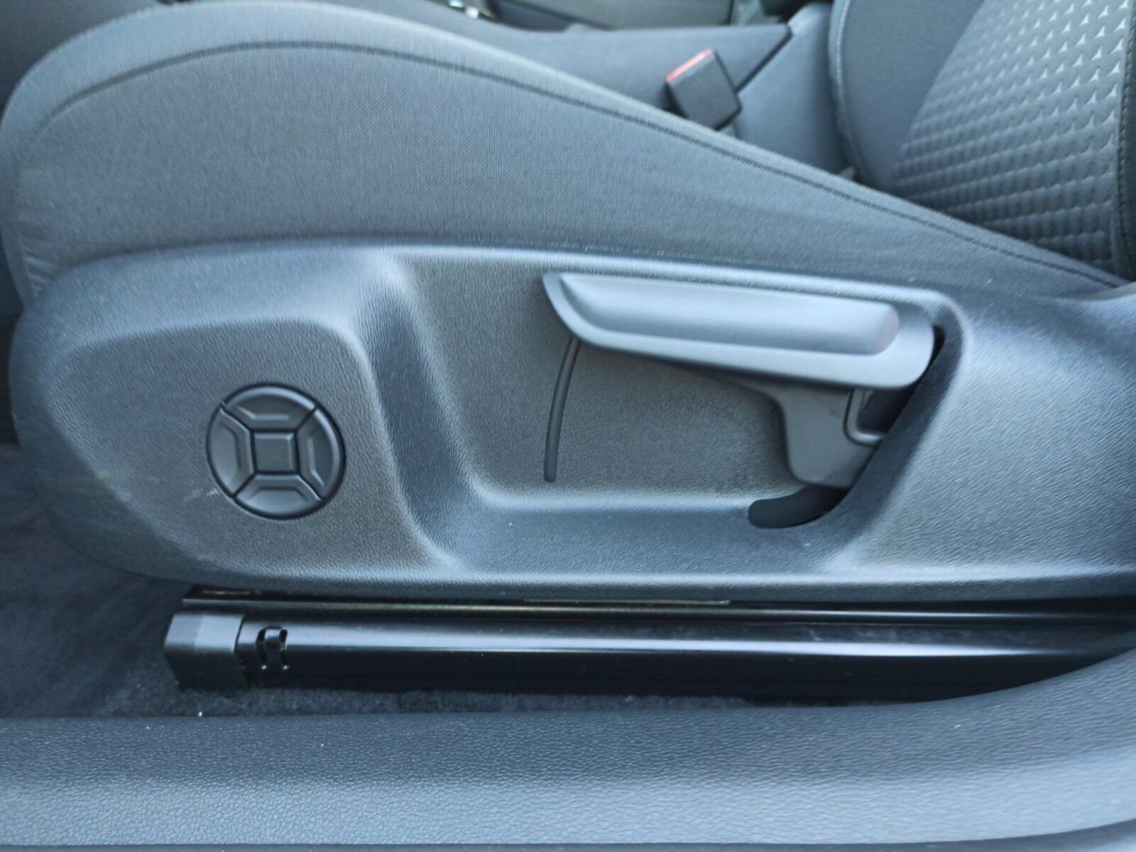 Volkswagen T-Roc – Bild 8