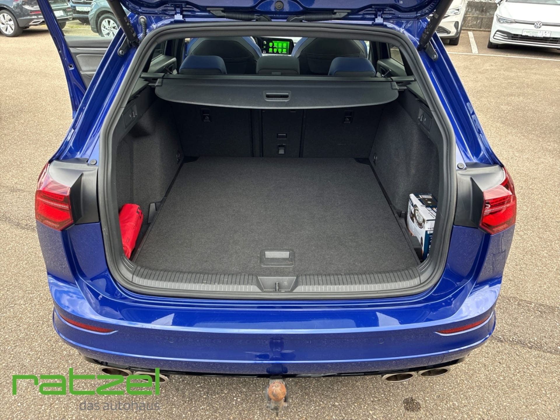 Volkswagen Golf Variant R