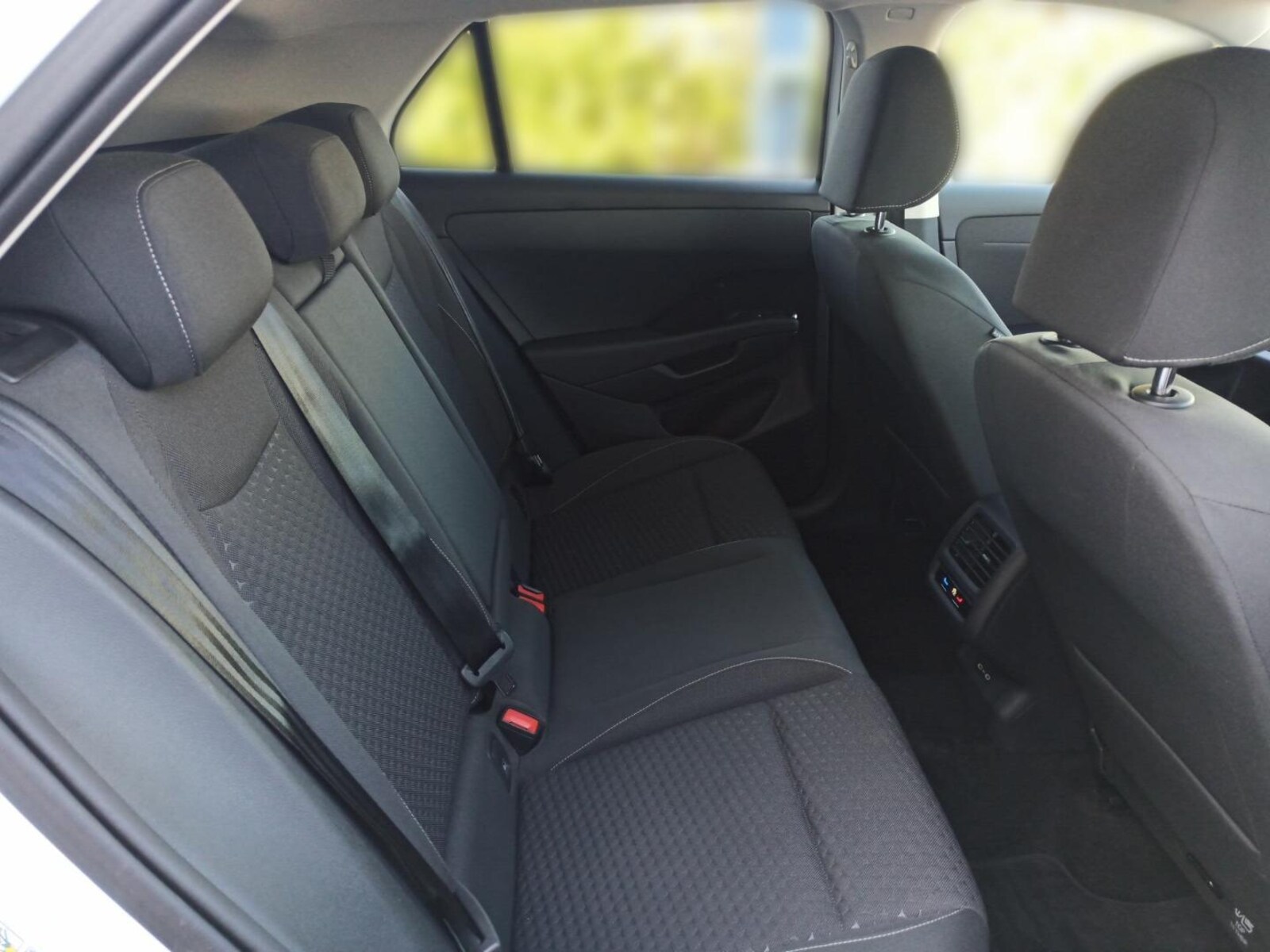 Volkswagen T-Roc – Bild 9