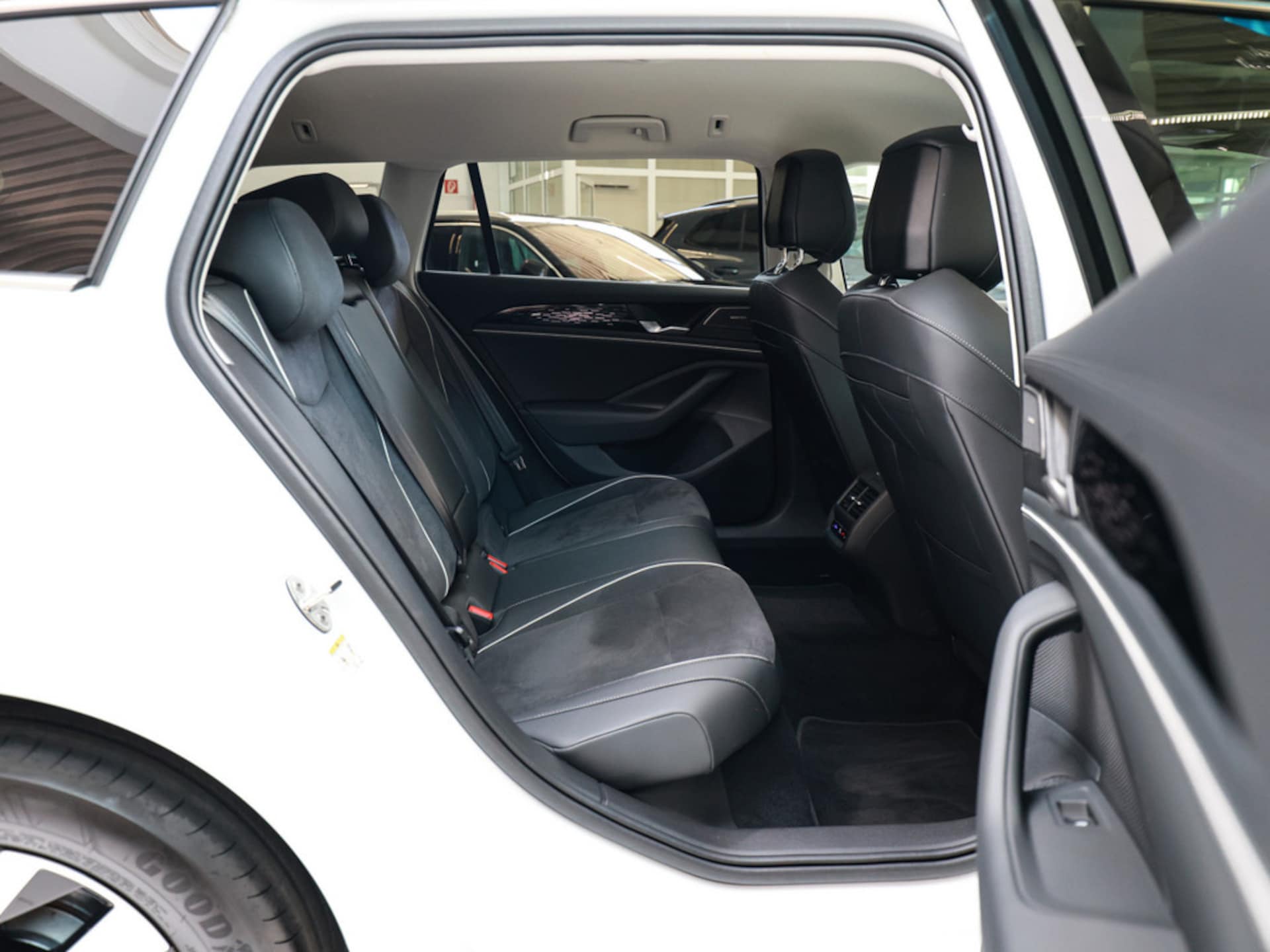 Volkswagen Passat Business