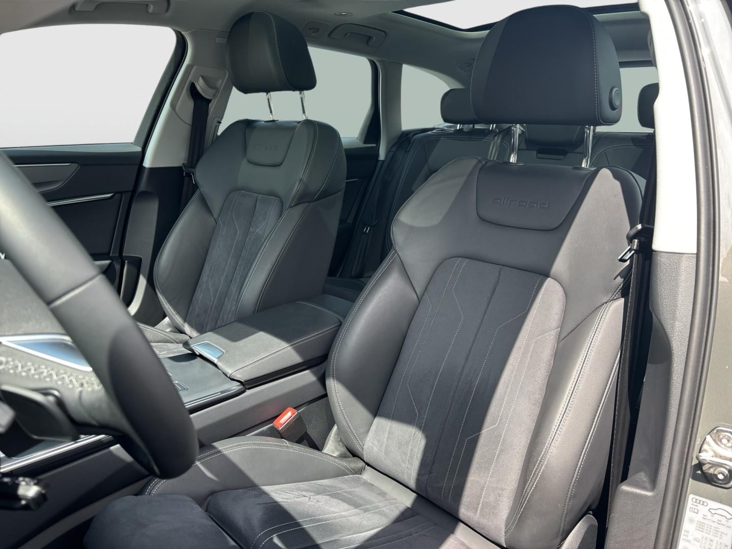 Bild über Audi A6 allroad quattro 55 TFSI quattro S tronic - für weitere Informationen kontaktieren Sie den Audi Partner
