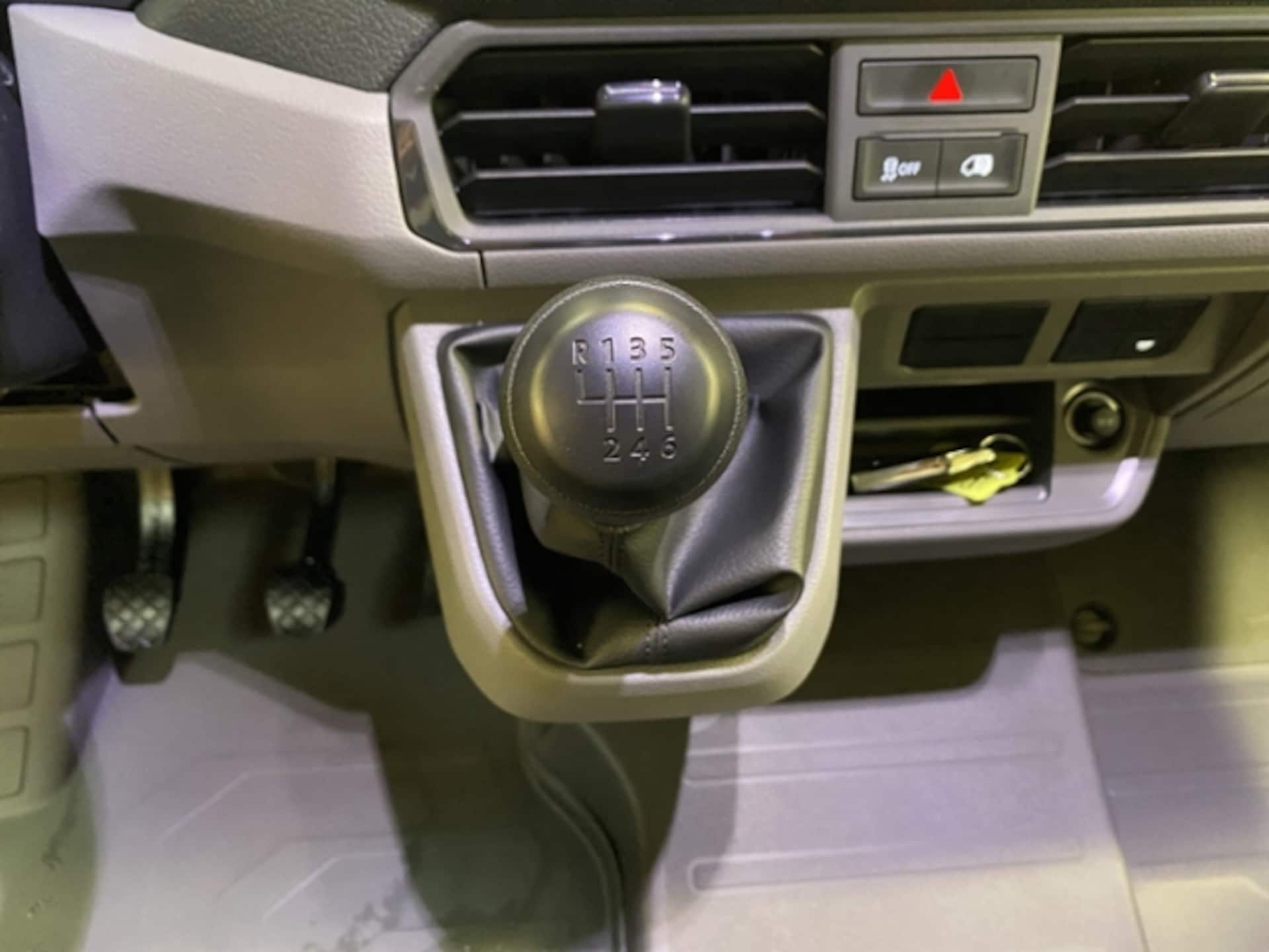 Volkswagen Crafter Kasten mittlerer Radstand