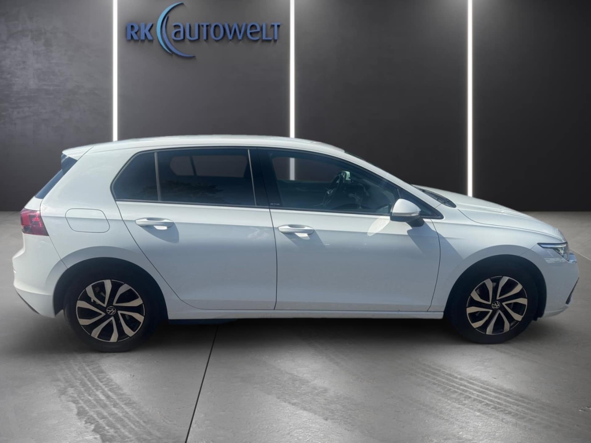 Volkswagen Golf Active