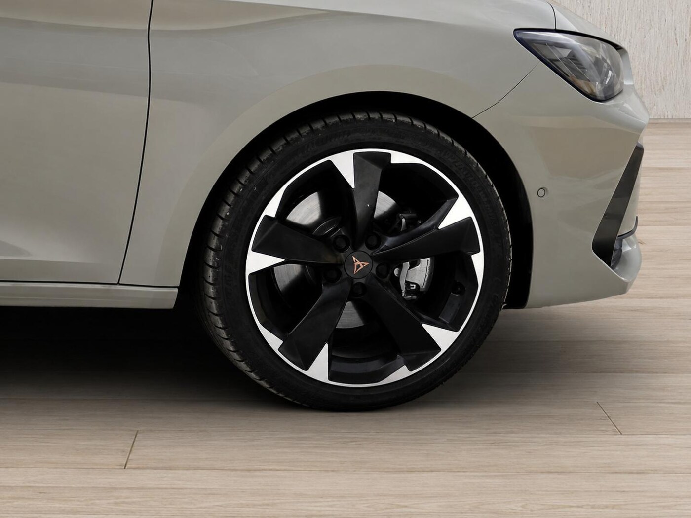 CUPRA Leon León 1.5 TSI e-Hybrid DSG 150 kW (204 CV) — photo 8
