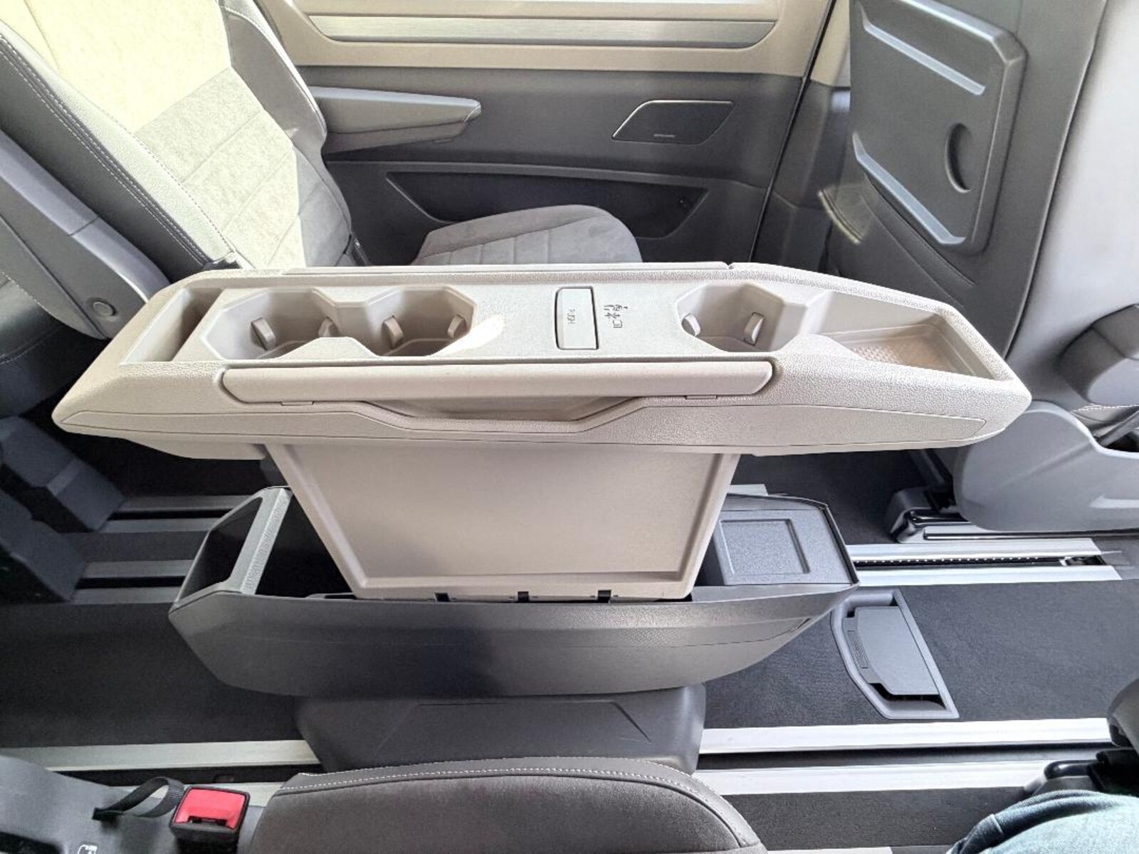 Volkswagen Multivan Langversion – Bild 11