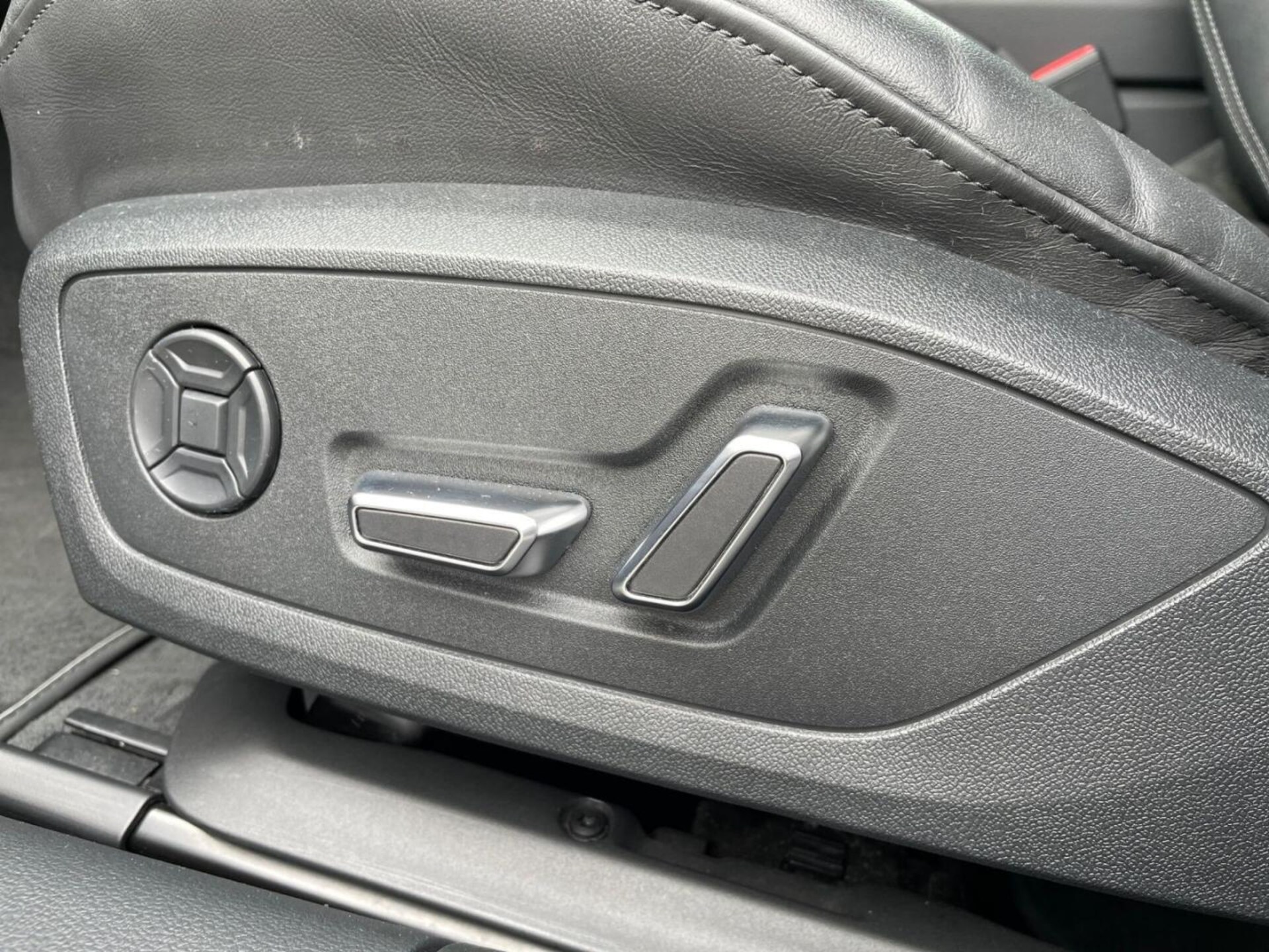 Audi S6 Avant