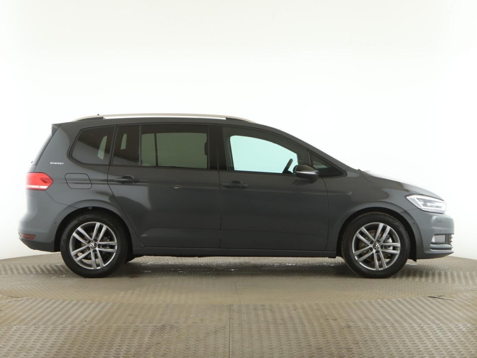 Volkswagen Touran – Bild 8