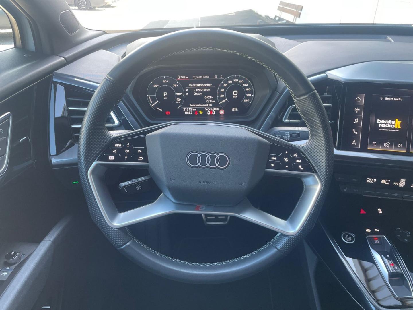 Image about Audi Q4 e-tron 40 e-tron