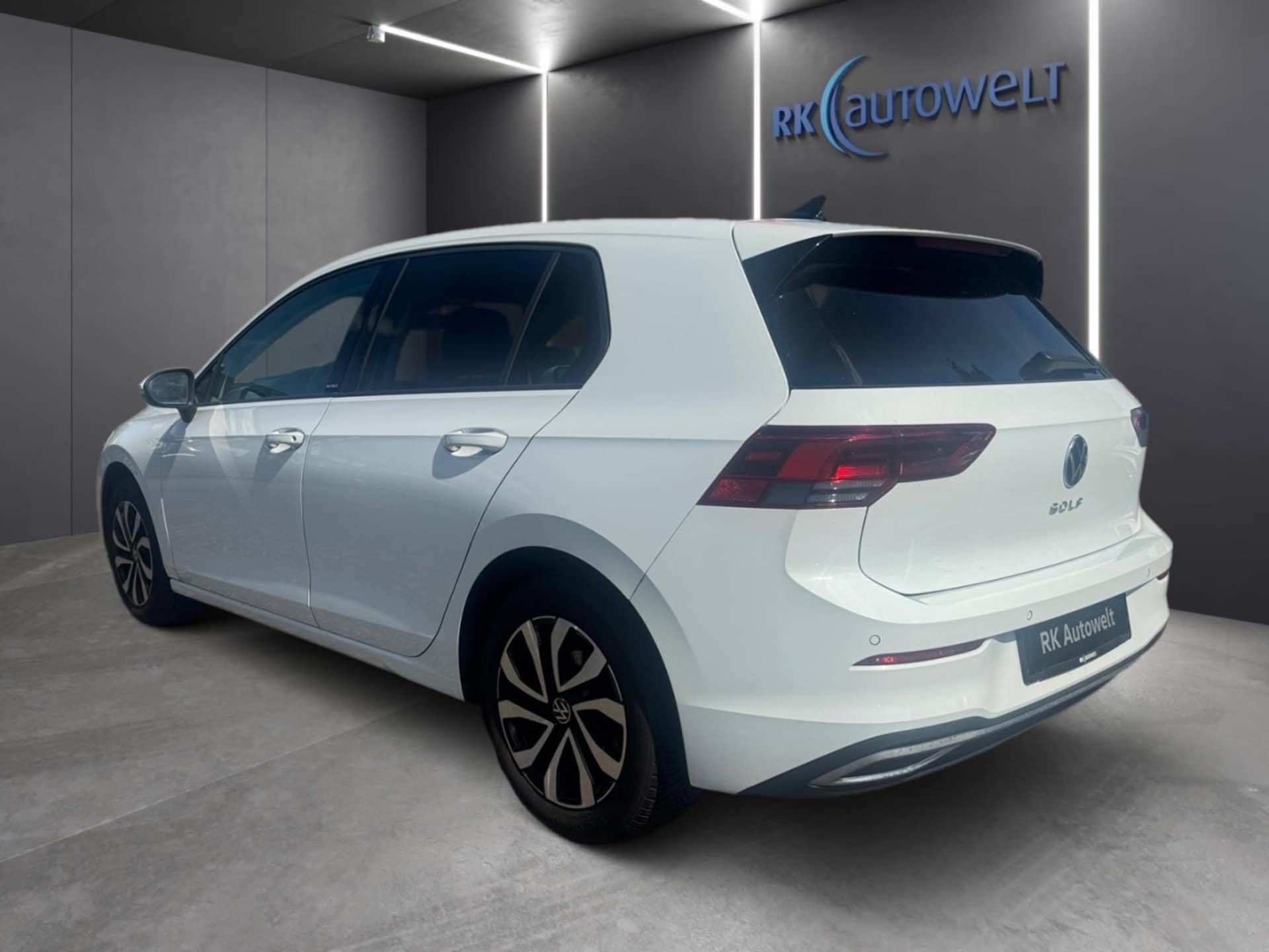 Volkswagen Golf Active