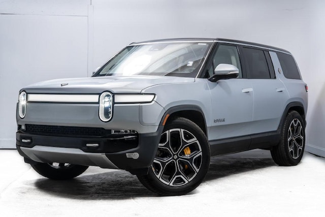 2023 Rivian R1S