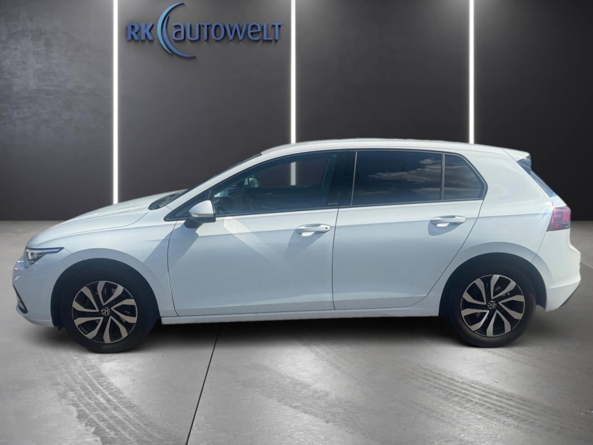 Volkswagen Golf Active