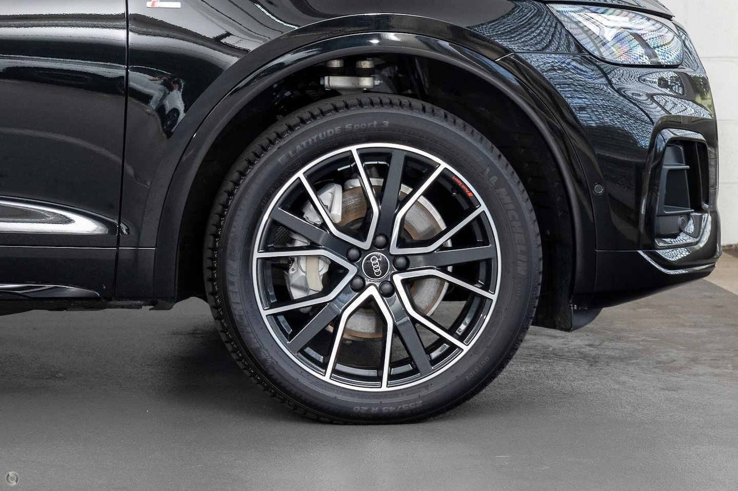 Image about Audi Q5 Sportback 40 TDI quattro S tronic