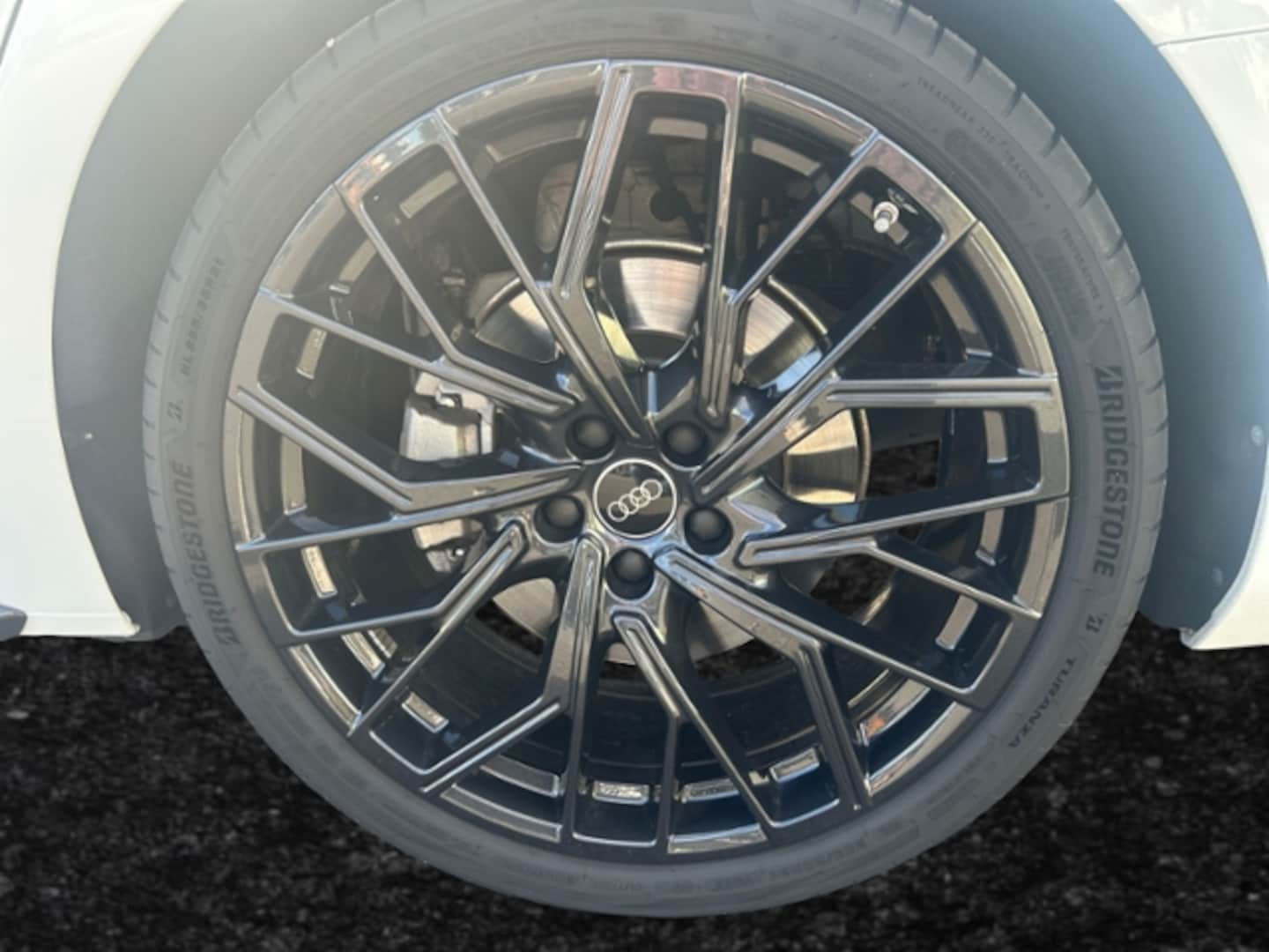 Bild über Audi A6 Avant edition one TDI quattro 150 kW S tronic - für weitere Informationen kontaktieren Sie den Audi Partner