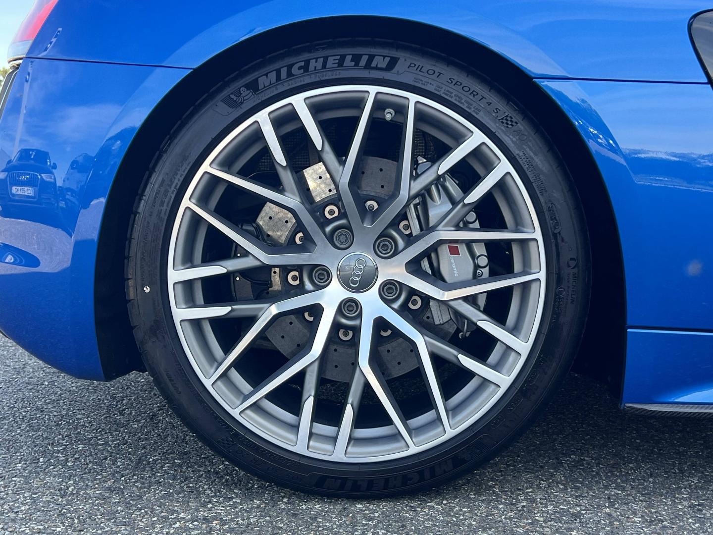 Image about Audi R8 Spyder R8 Spyder V10 plus 5.2 FSI quattro 449 kW (610 ch) S tronic