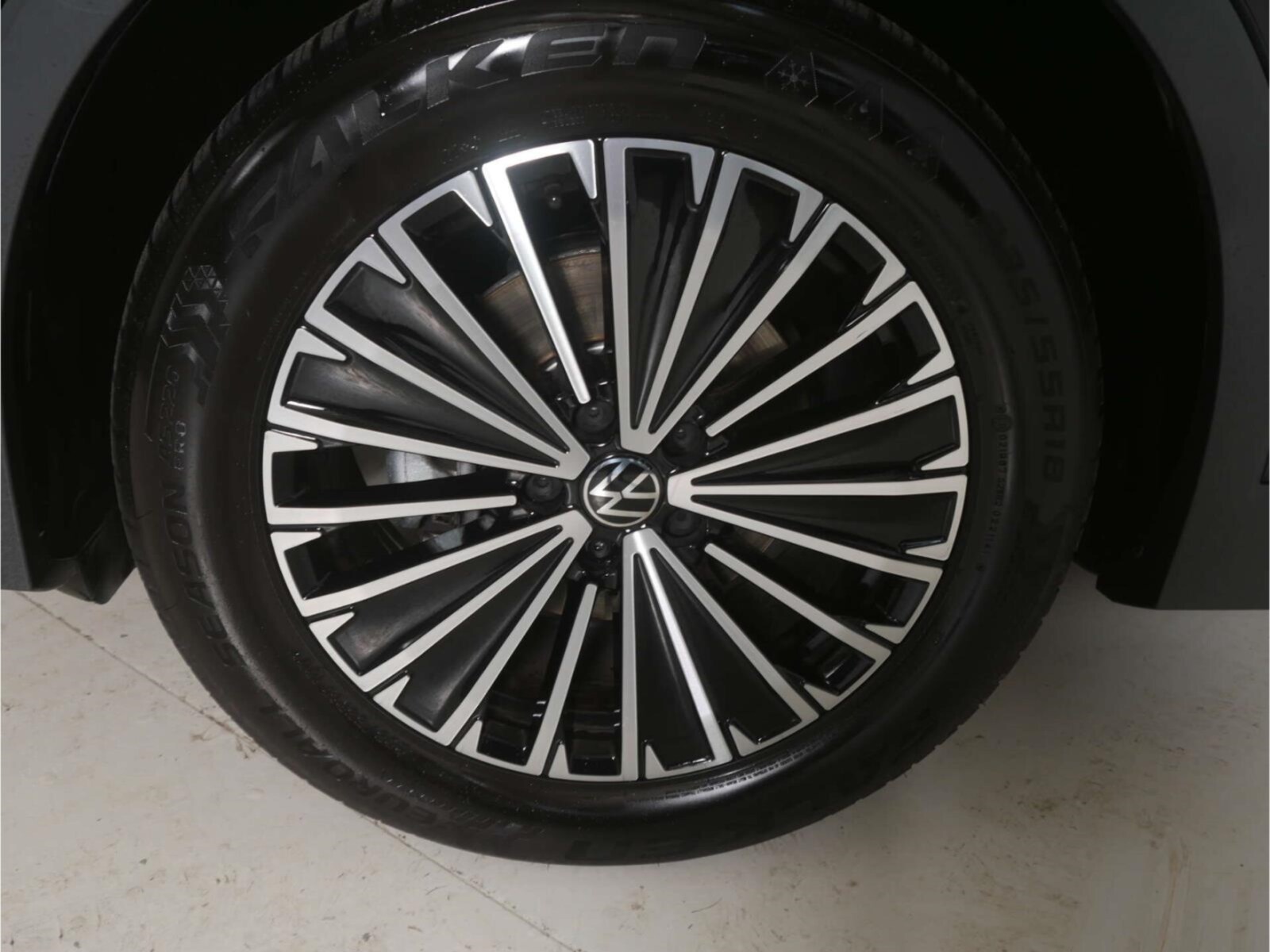 Volkswagen Tiguan – Bild 8