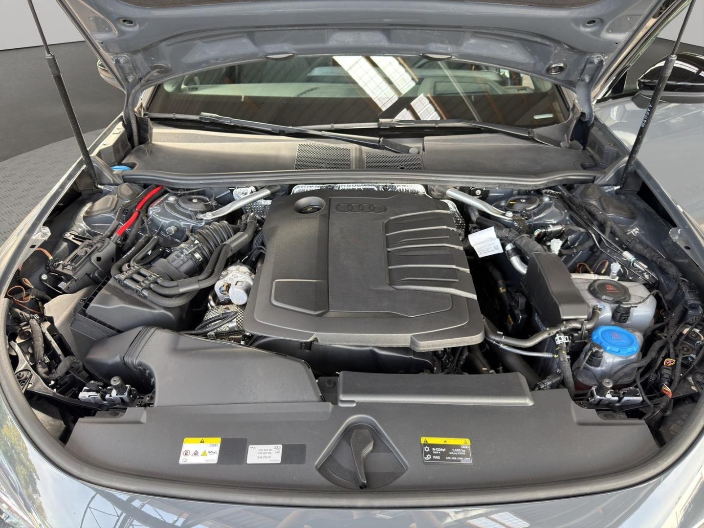 Bild über Audi A5 Avant TDI quattro 150 kW S tronic - für weitere Informationen kontaktieren Sie den Audi Partner