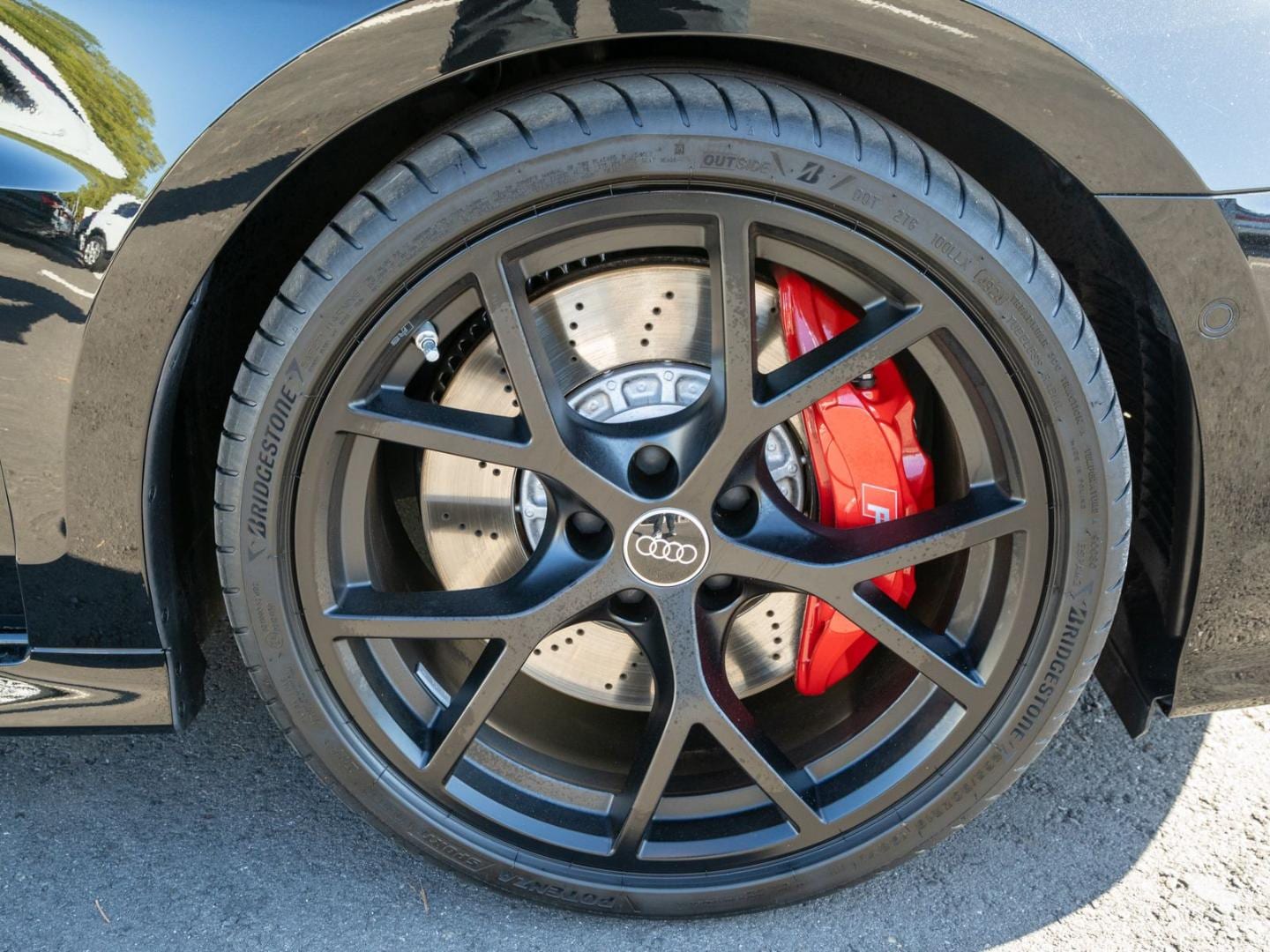 Bild über Audi RS 3 Sportback TFSI quattro S tronic - für weitere Informationen kontaktieren Sie den Audi Partner
