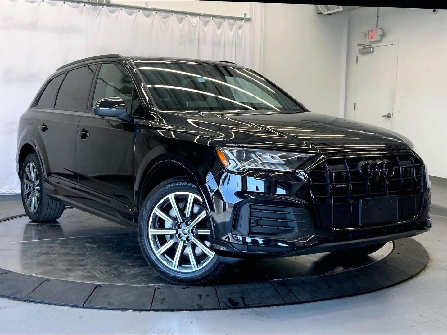 2023 Audi Q7 45 Premium Plus quattro Tiptronic's photo
