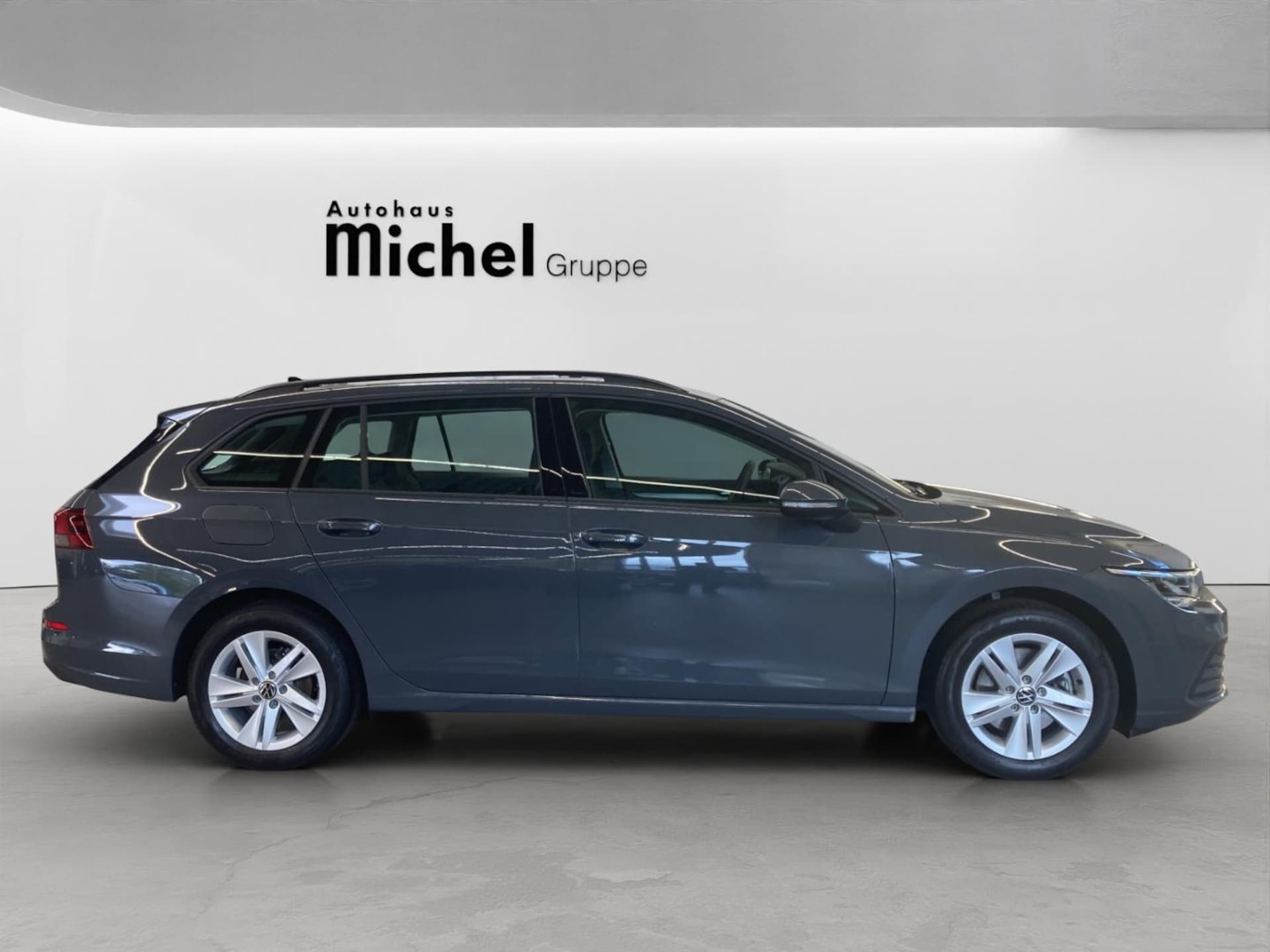 Volkswagen Golf Variant Life