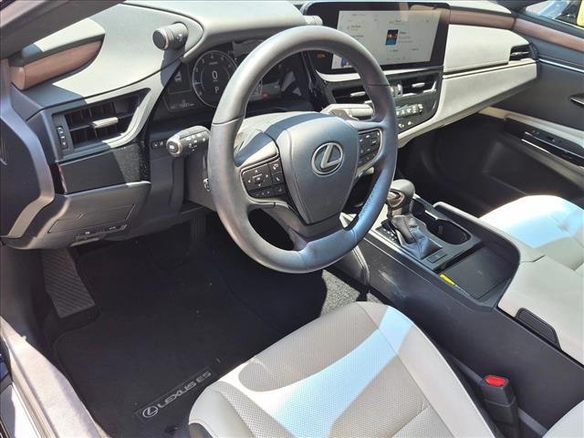 2025 Lexus ES 350