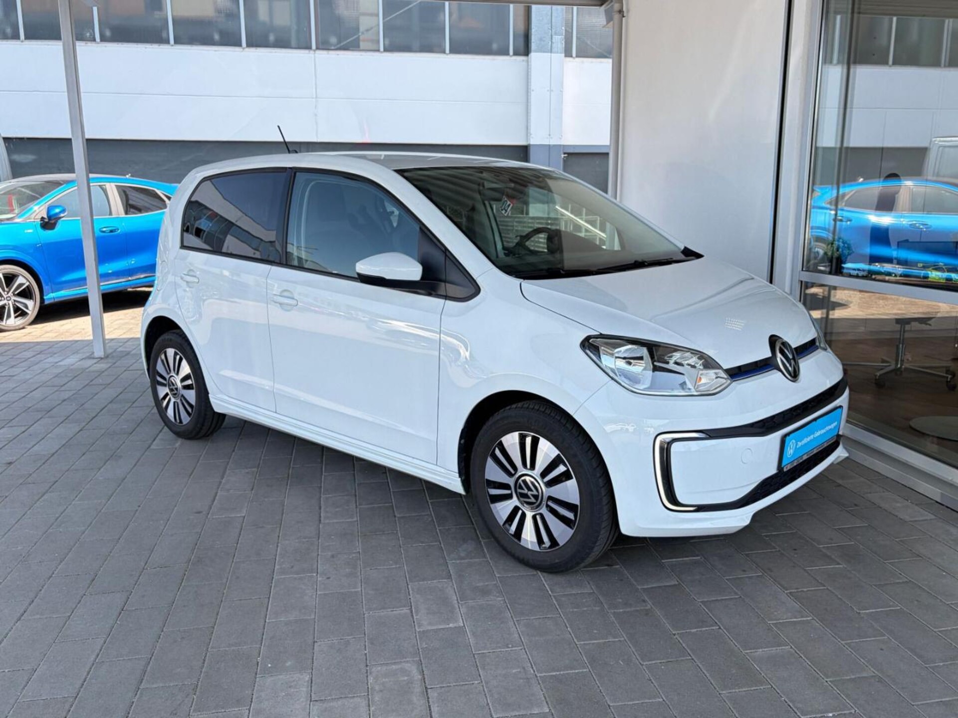 Volkswagen e-up! Style "Plus"