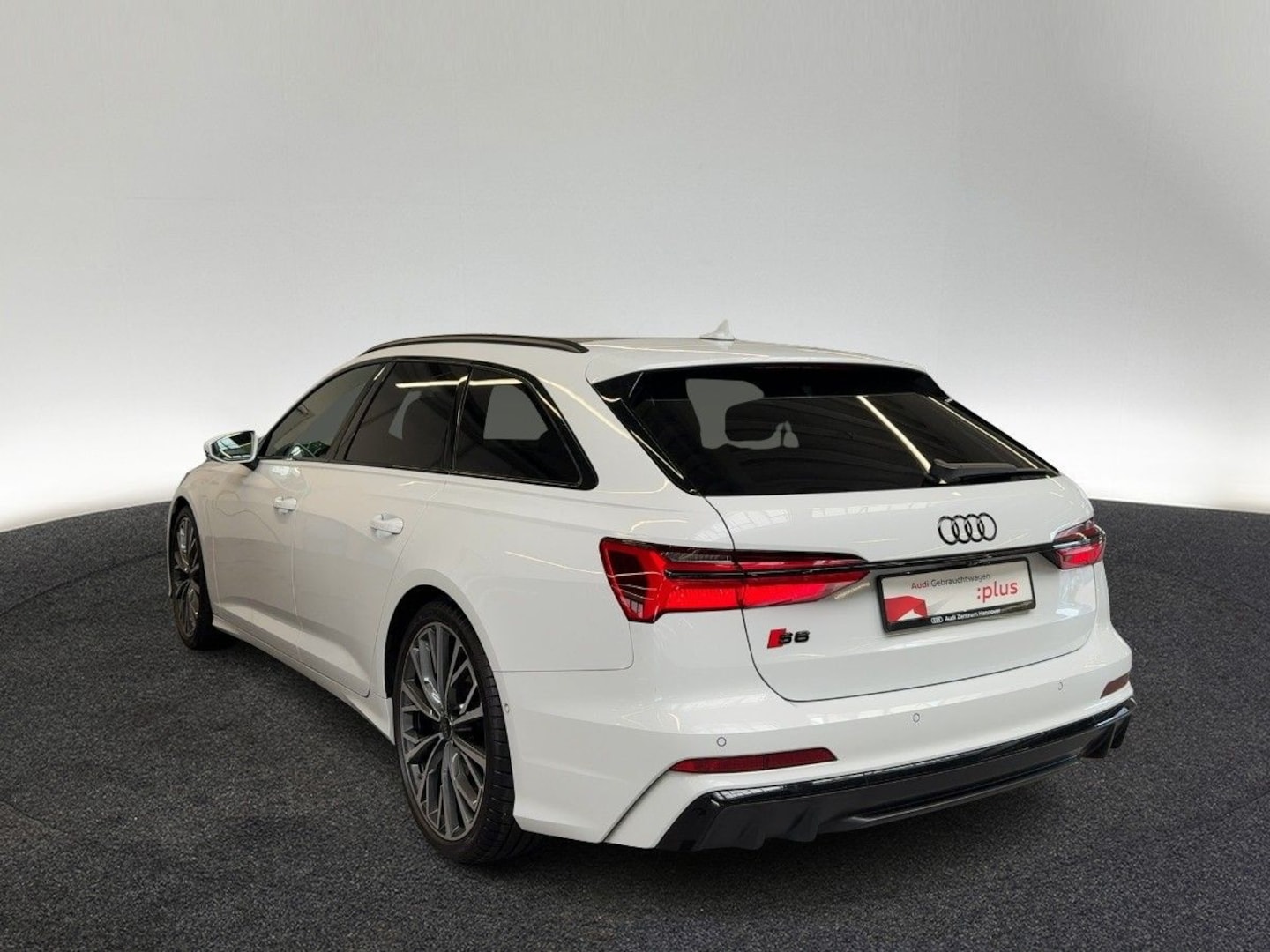 Bild über Audi S6 Avant TDI quattro tiptronic - für weitere Informationen kontaktieren Sie den Audi Partner
