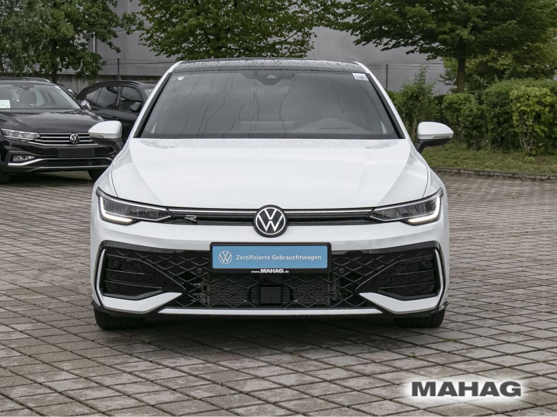 Volkswagen Golf R-Line