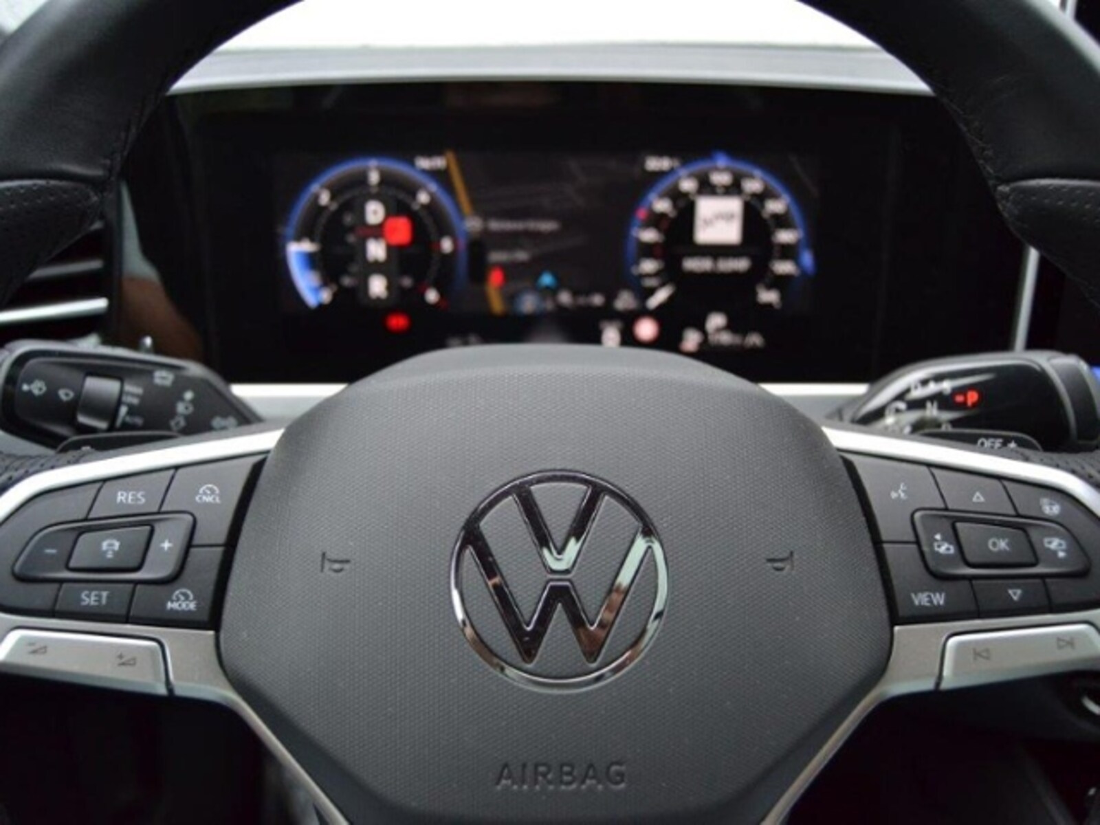 Volkswagen Passat – Bild 14