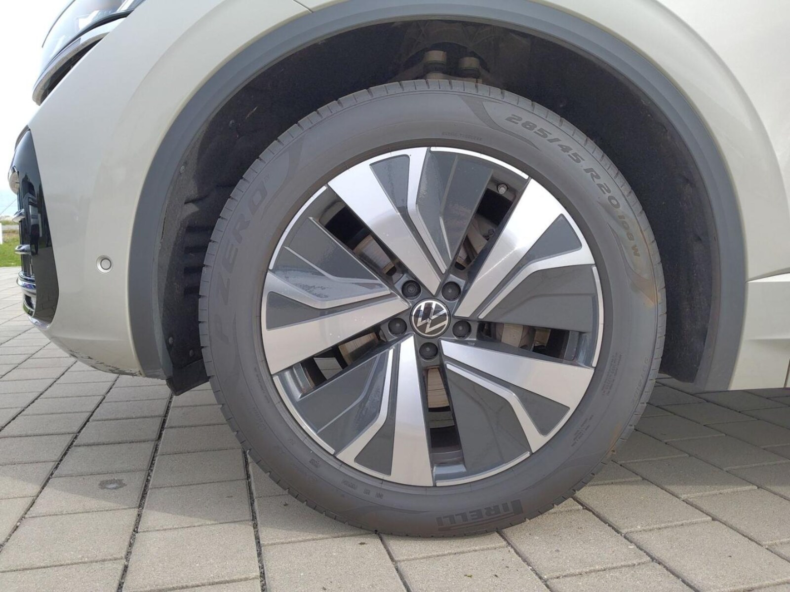 Volkswagen Touareg – Bild 9