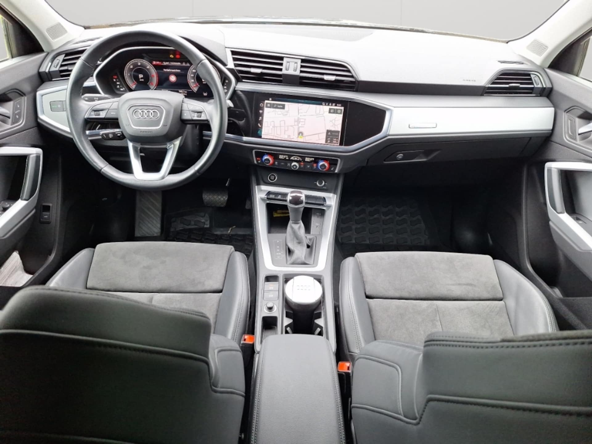 Audi Q3 Sportback S line